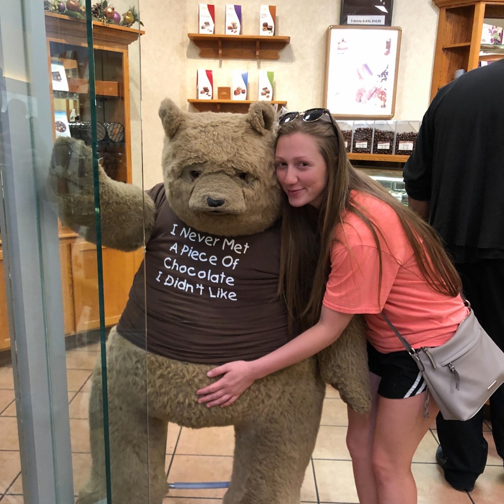 Meet your Posher, Lauryn